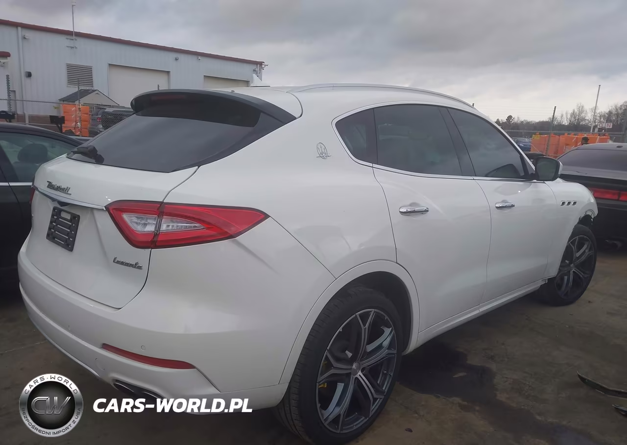 2017 Maserati Levante VIN:ZN661XUL1HX248182 - 4