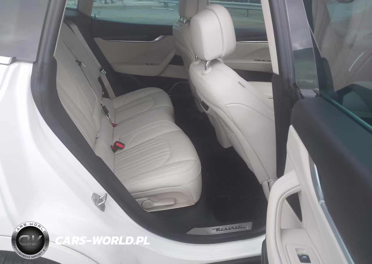 2017 Maserati Levante VIN:ZN661XUL1HX248182 - 8