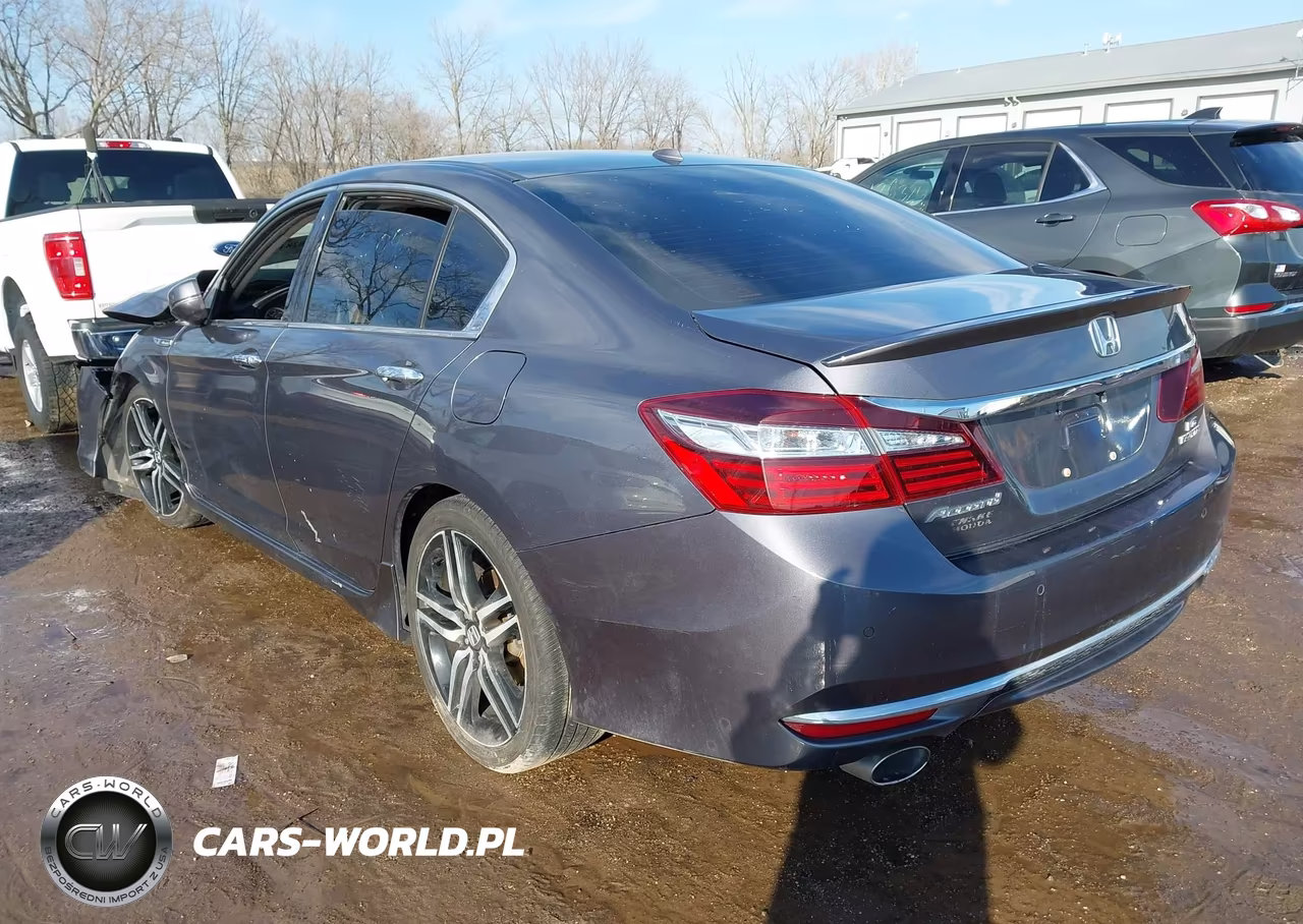 2016 Honda Accord Touring VIN:1HGCR3F97GA035098 - 3