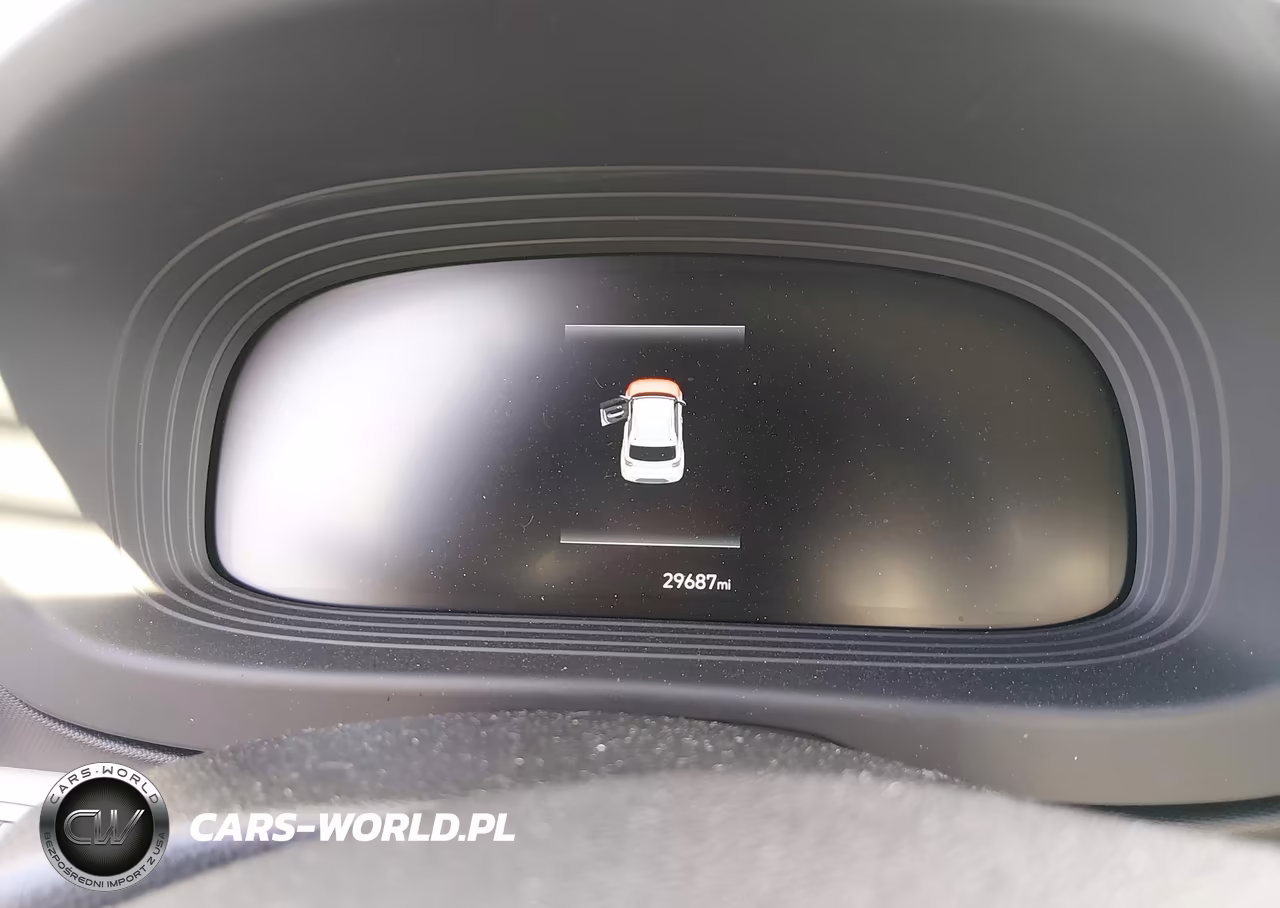 2025 Hyundai Venue Sel VIN:KMHRC8A39SU406467 - 7