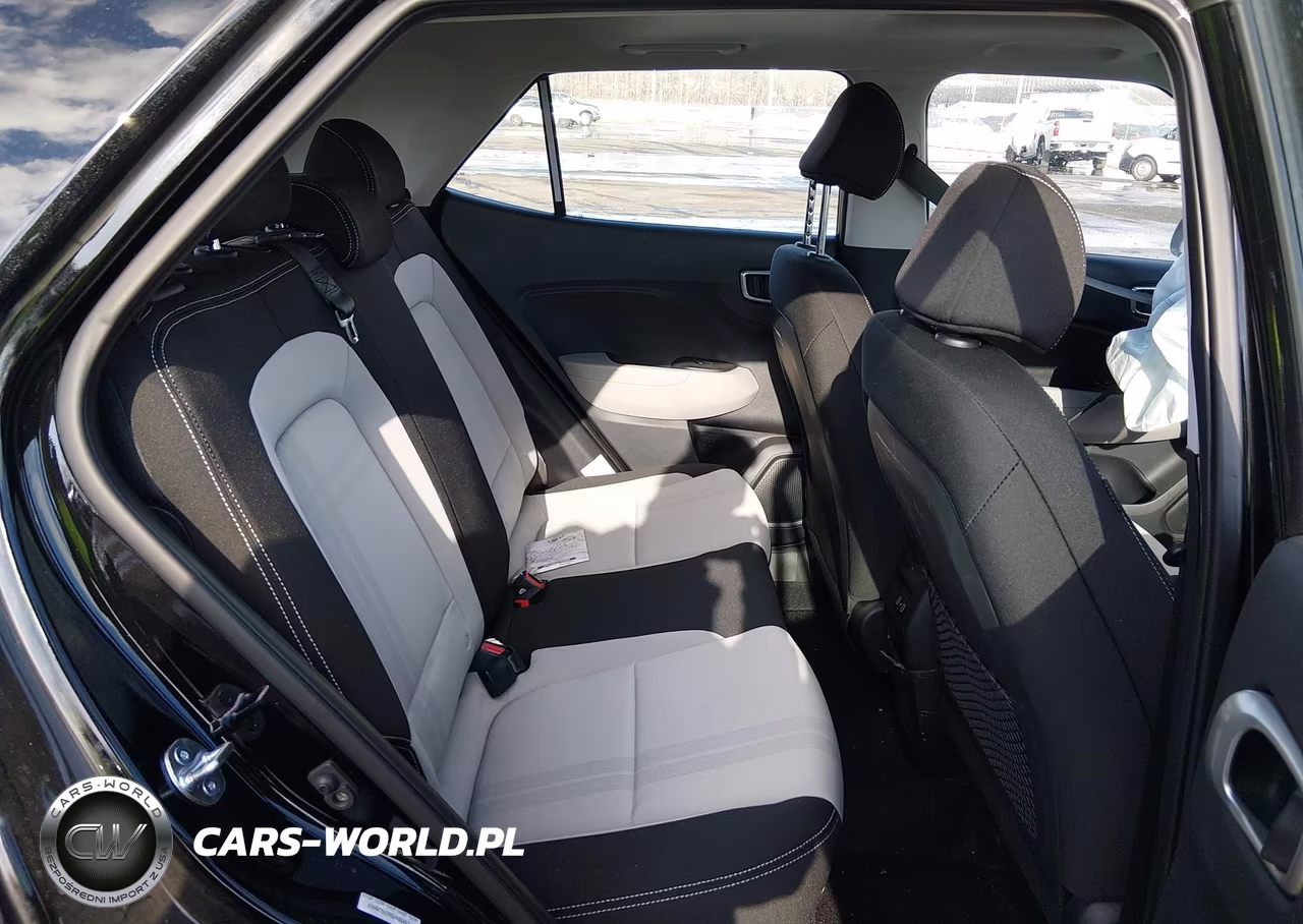 2025 Hyundai Venue Sel VIN:KMHRC8A39SU406467 - 8