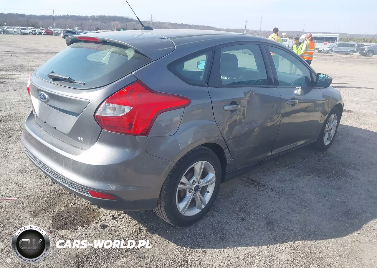 2013 Ford Focus Se VIN:1FADP3K20DL298301 - 4