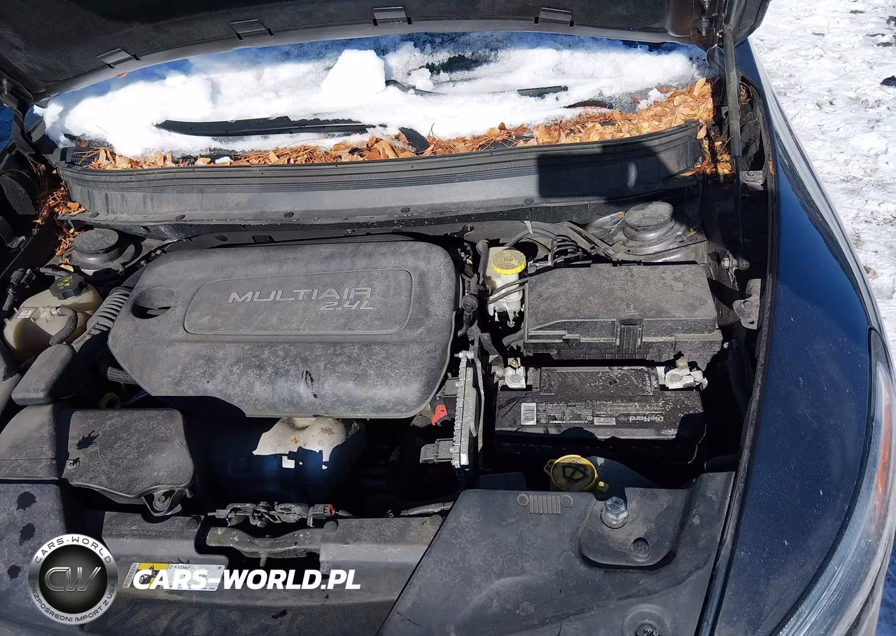 2018 Jeep Cherokee Latitude Tech Connect 4X4 VIN:1C4PJMCB2JD588672 - 10