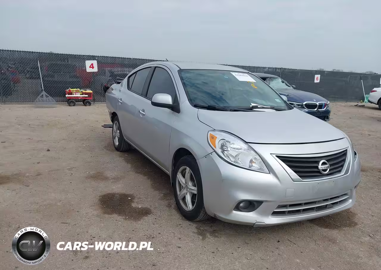 2013 Nissan Versa 1.6 Sv