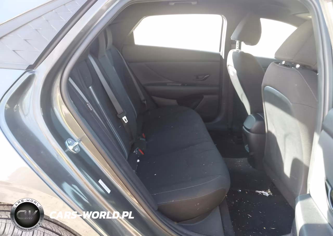 2026 Hyundai Elantra Sel Sport VIN:KMHLM4DG9TU104382 - 8
