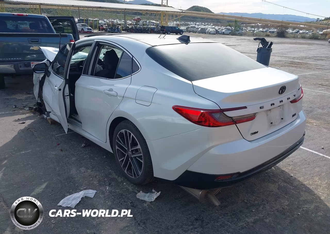 2025 Toyota Camry Xle VIN:4T1DAACK9SU122431 - 3