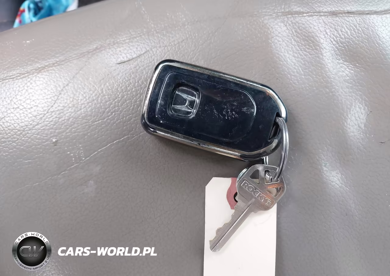 2016 Honda Pilot Touring VIN:5FNYF6H97GB042605 - 11