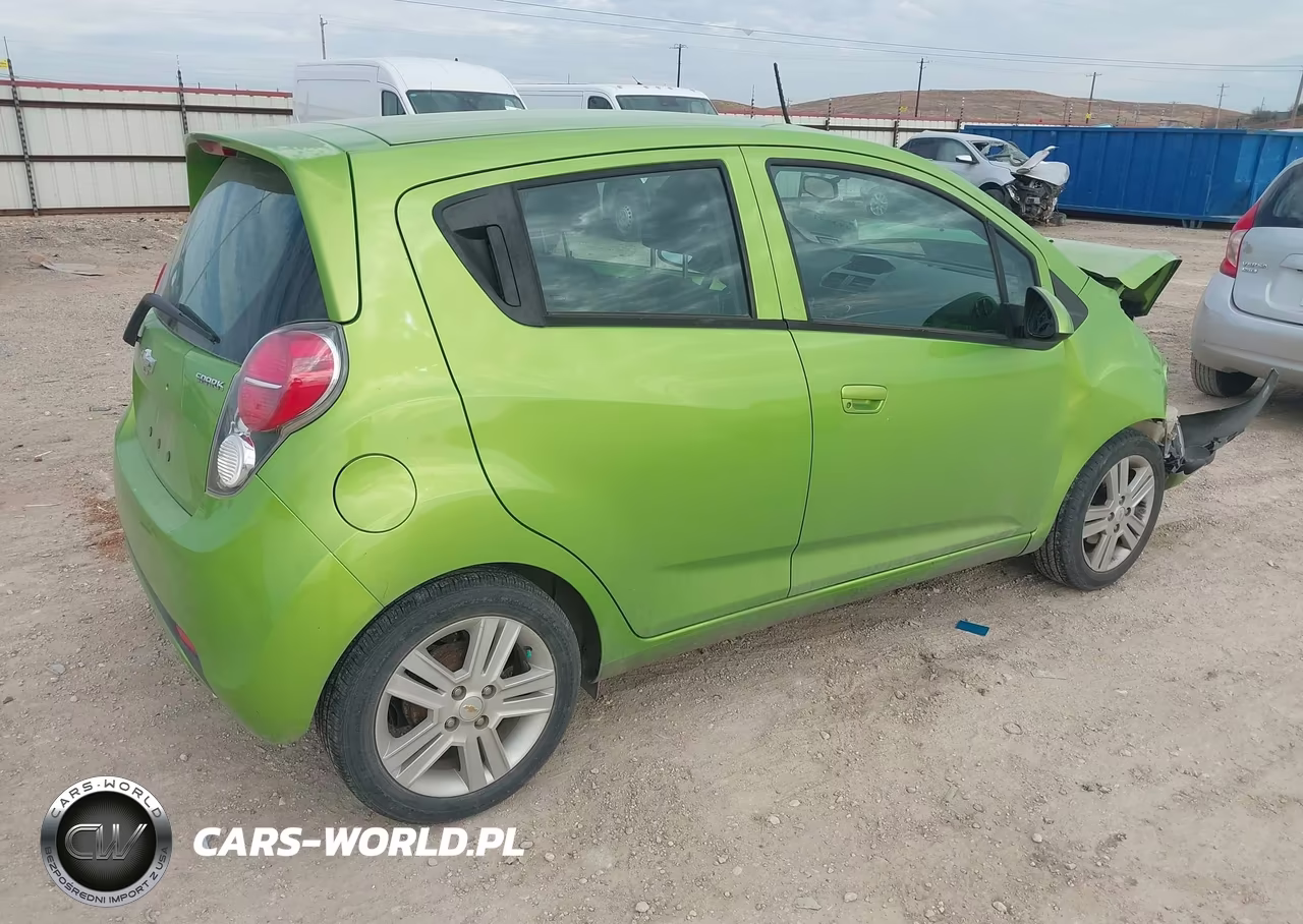 2015 Chevrolet Spark Ls Cvt VIN:KL8CB6S90FC737284 - 4