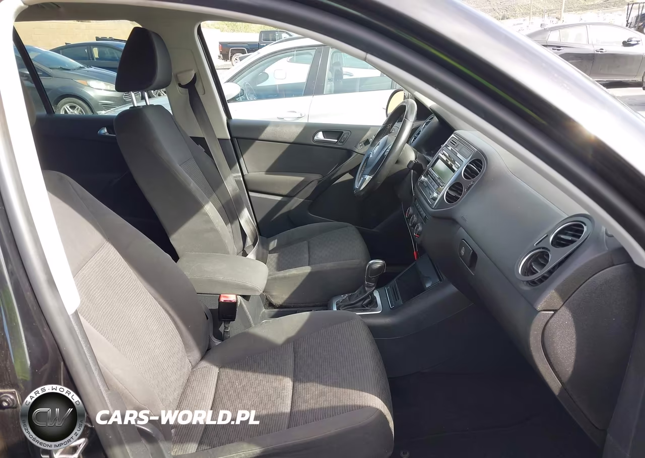 2013 Volkswagen Tiguan S VIN:WVGAV7AX8DW530192 - 5