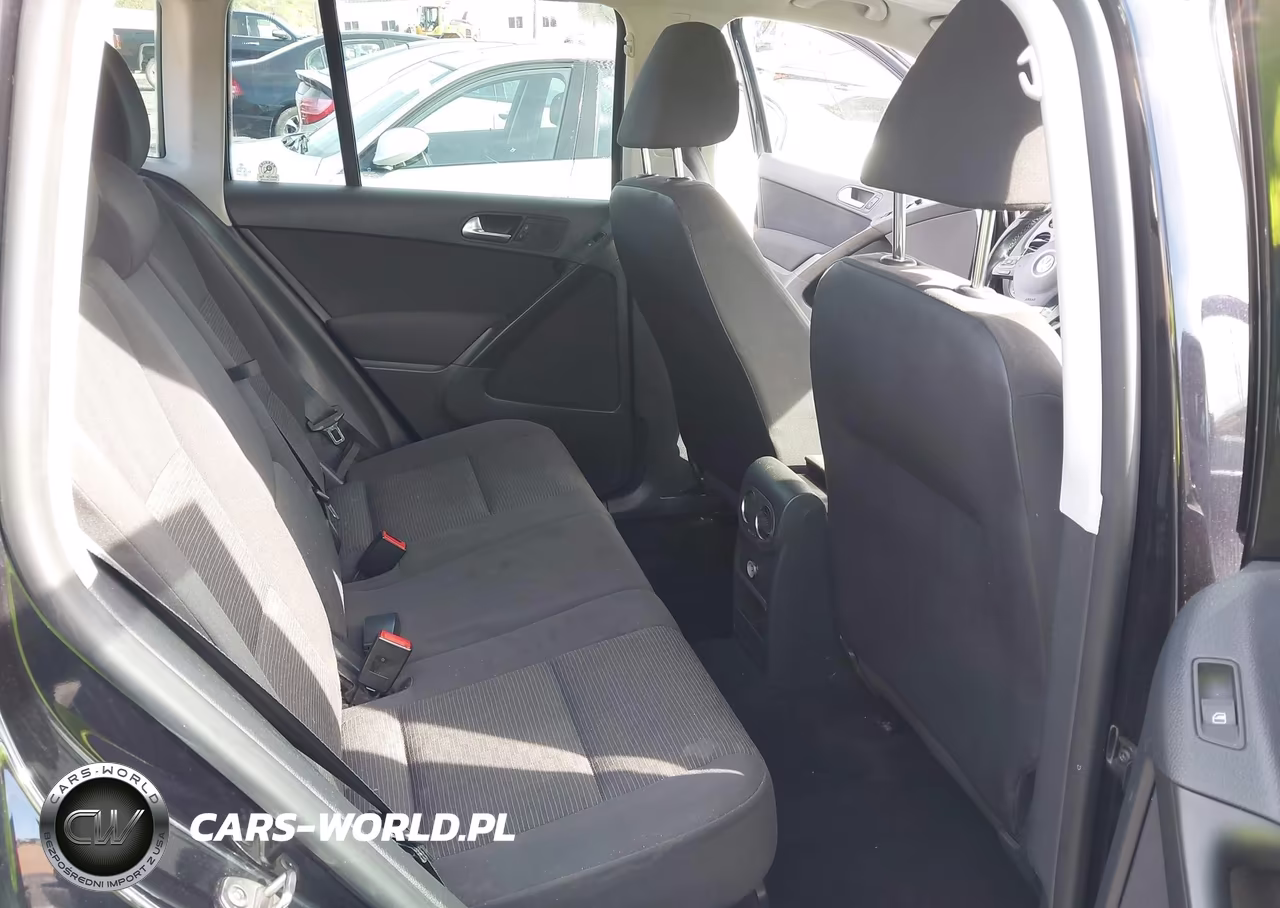 2013 Volkswagen Tiguan S VIN:WVGAV7AX8DW530192 - 8