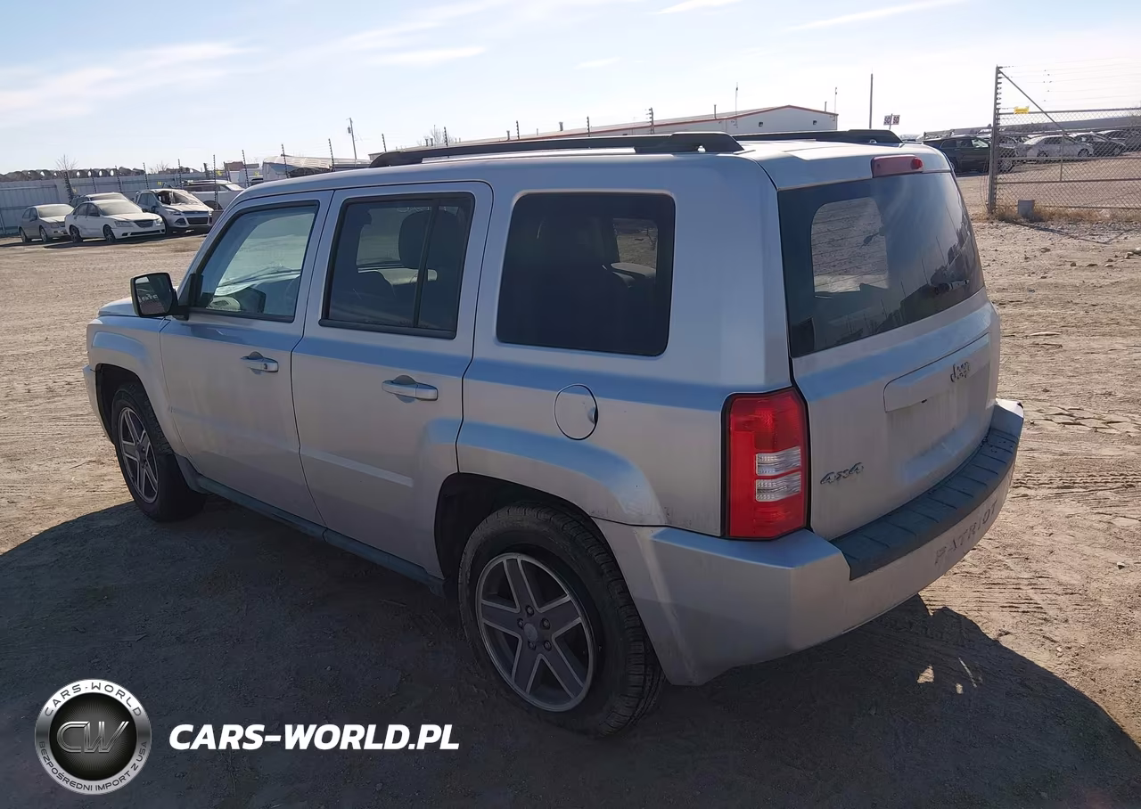 2010 Jeep Patriot Sport VIN:1J4NF2GBXAD512618 - 3