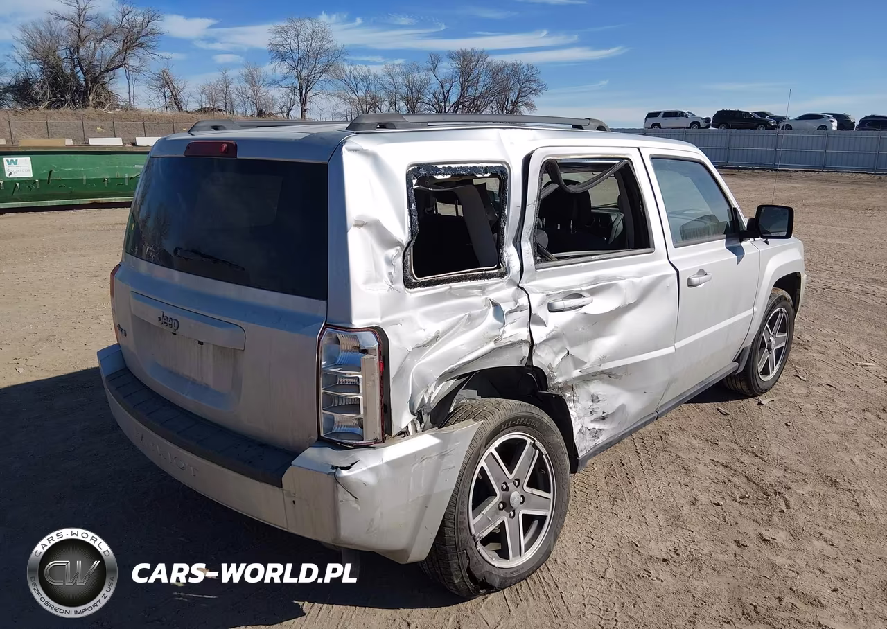 2010 Jeep Patriot Sport VIN:1J4NF2GBXAD512618 - 4