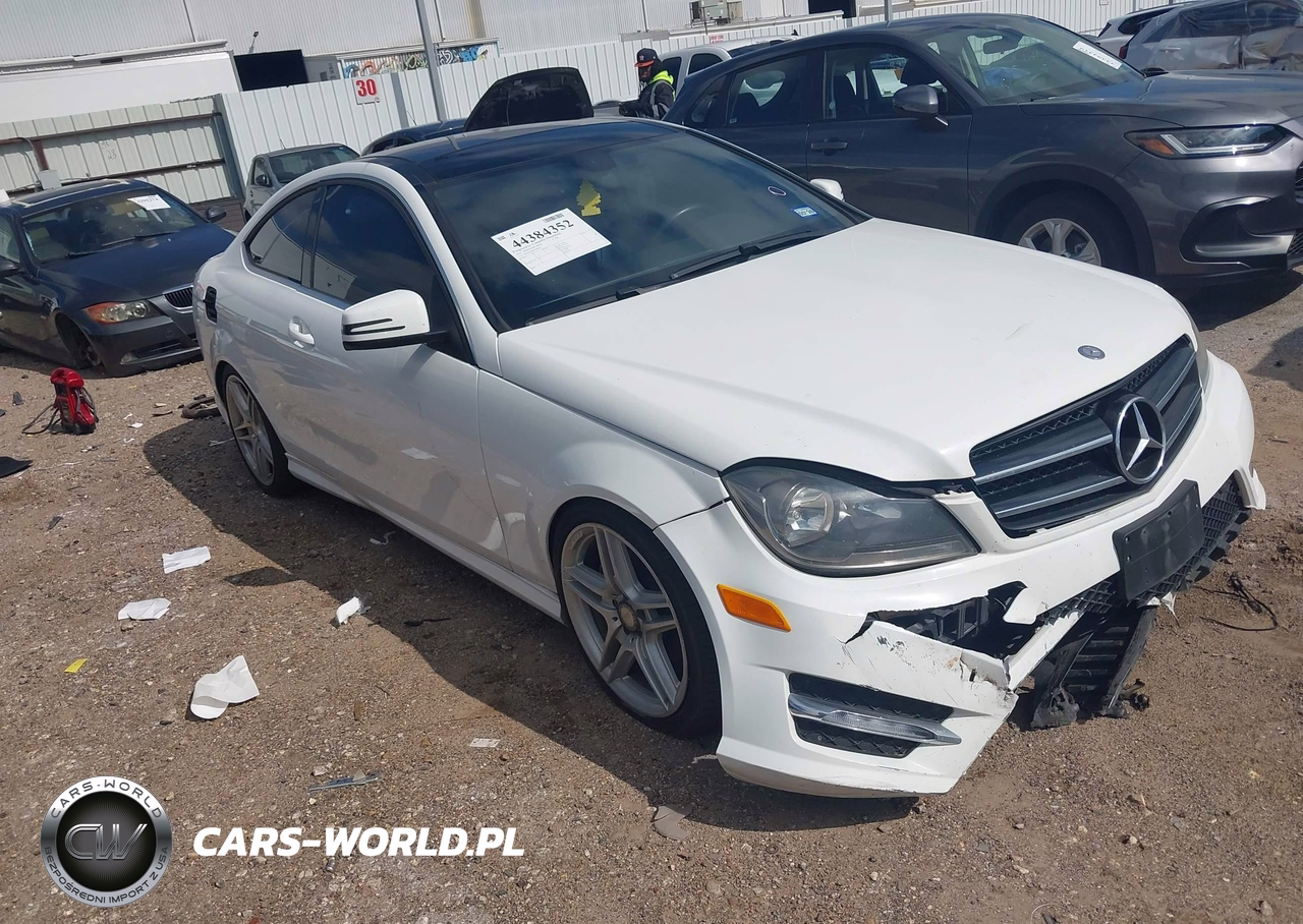 2015 Mercedes-Benz C 250