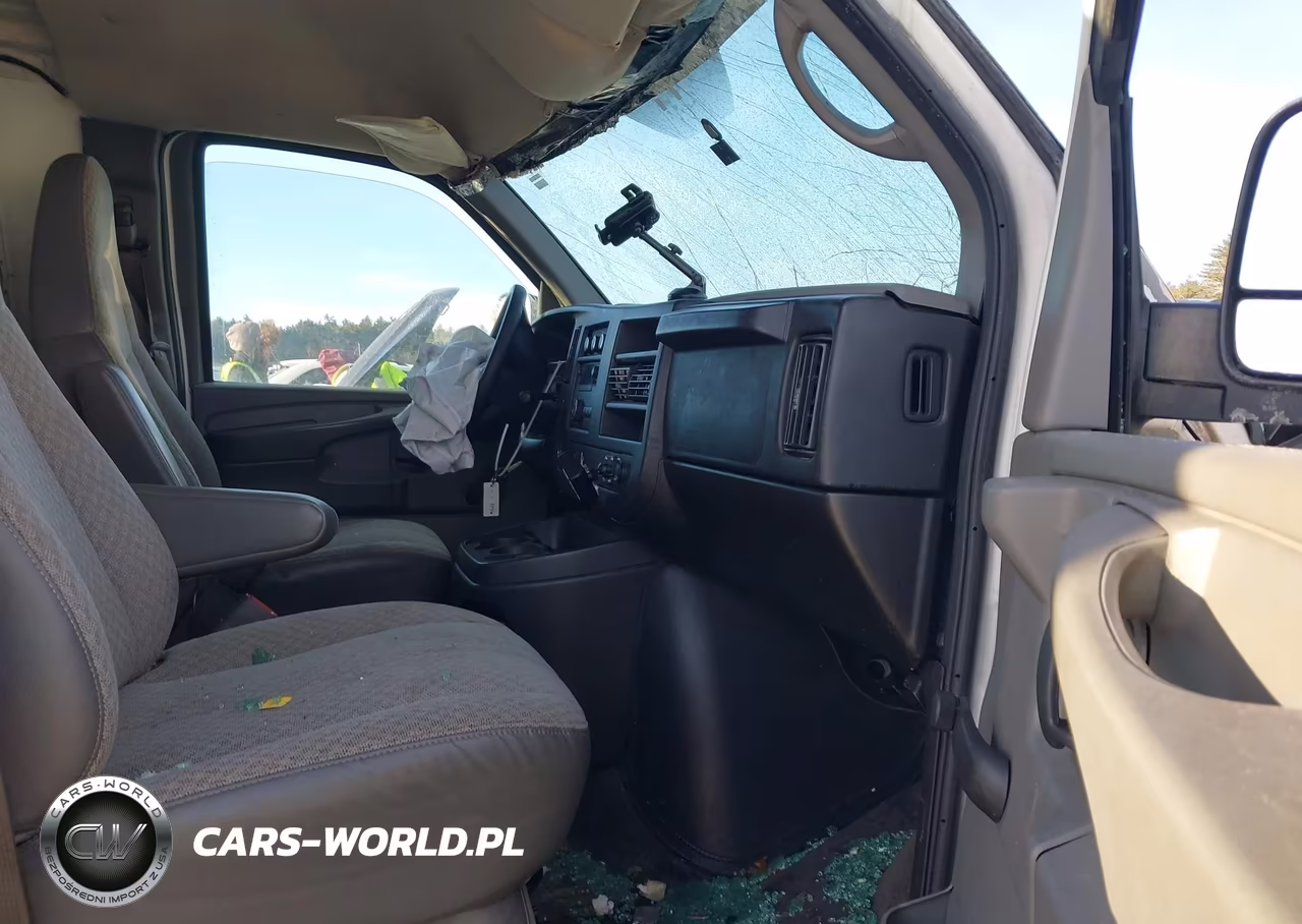 2008 Chevrolet Express Work Van VIN:1GCGG25C881121342 - 5