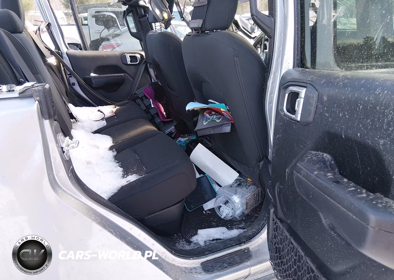 2020 Jeep Gladiator Sport S 4X4 VIN:1C6JJTAG8LL215229 - 8