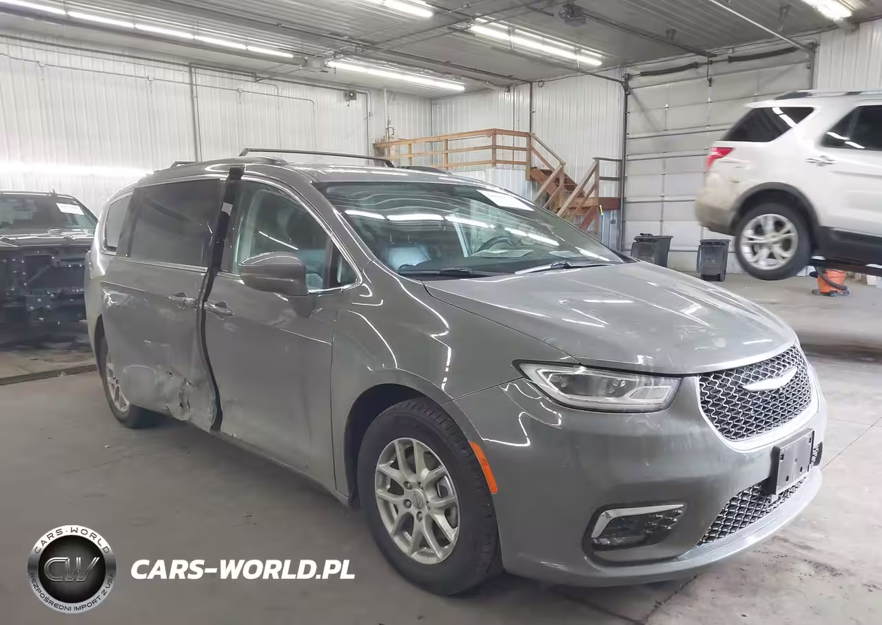 2022 Chrysler Pacifica Touring L