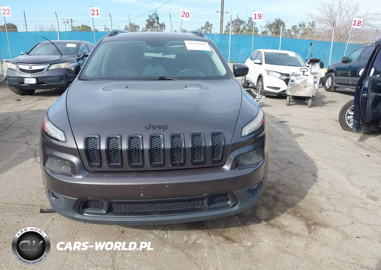 2015 Jeep Cherokee Latitude Altitude VIN:1C4PJLCS5FW723147 - 12