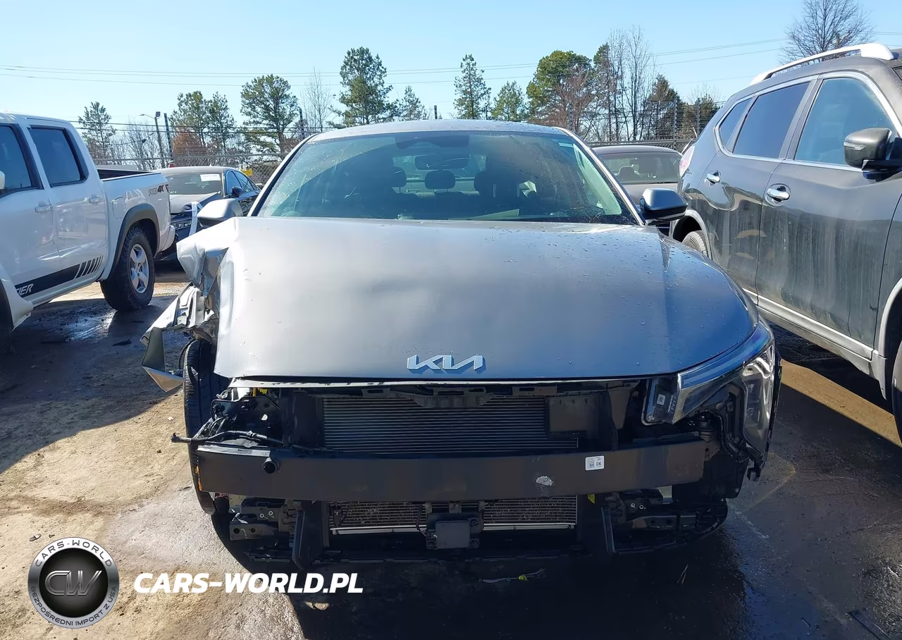 2025 Kia K4 Lxs VIN:3KPFT4DE9SE048766 - 13