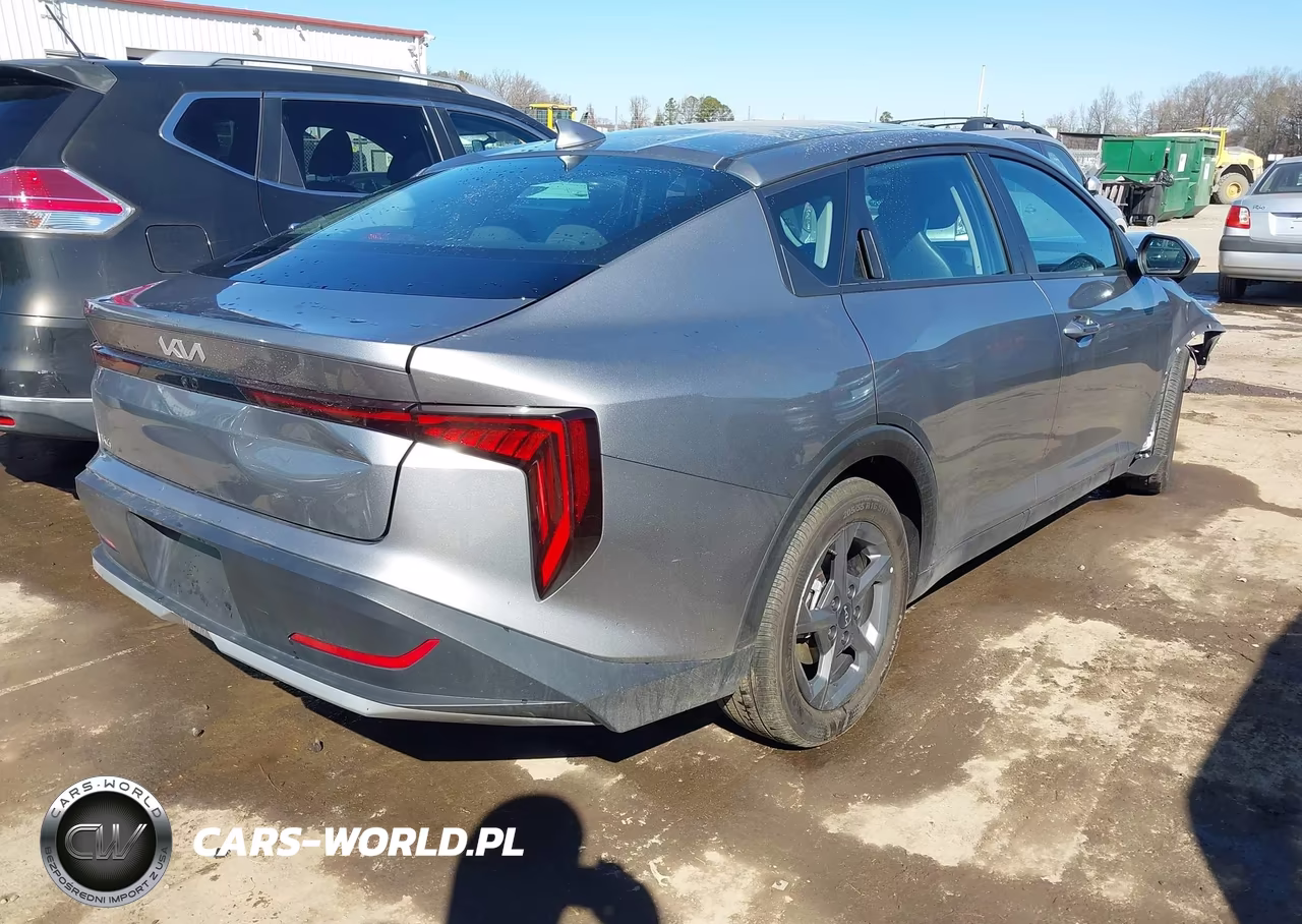 2025 Kia K4 Lxs VIN:3KPFT4DE9SE048766 - 4