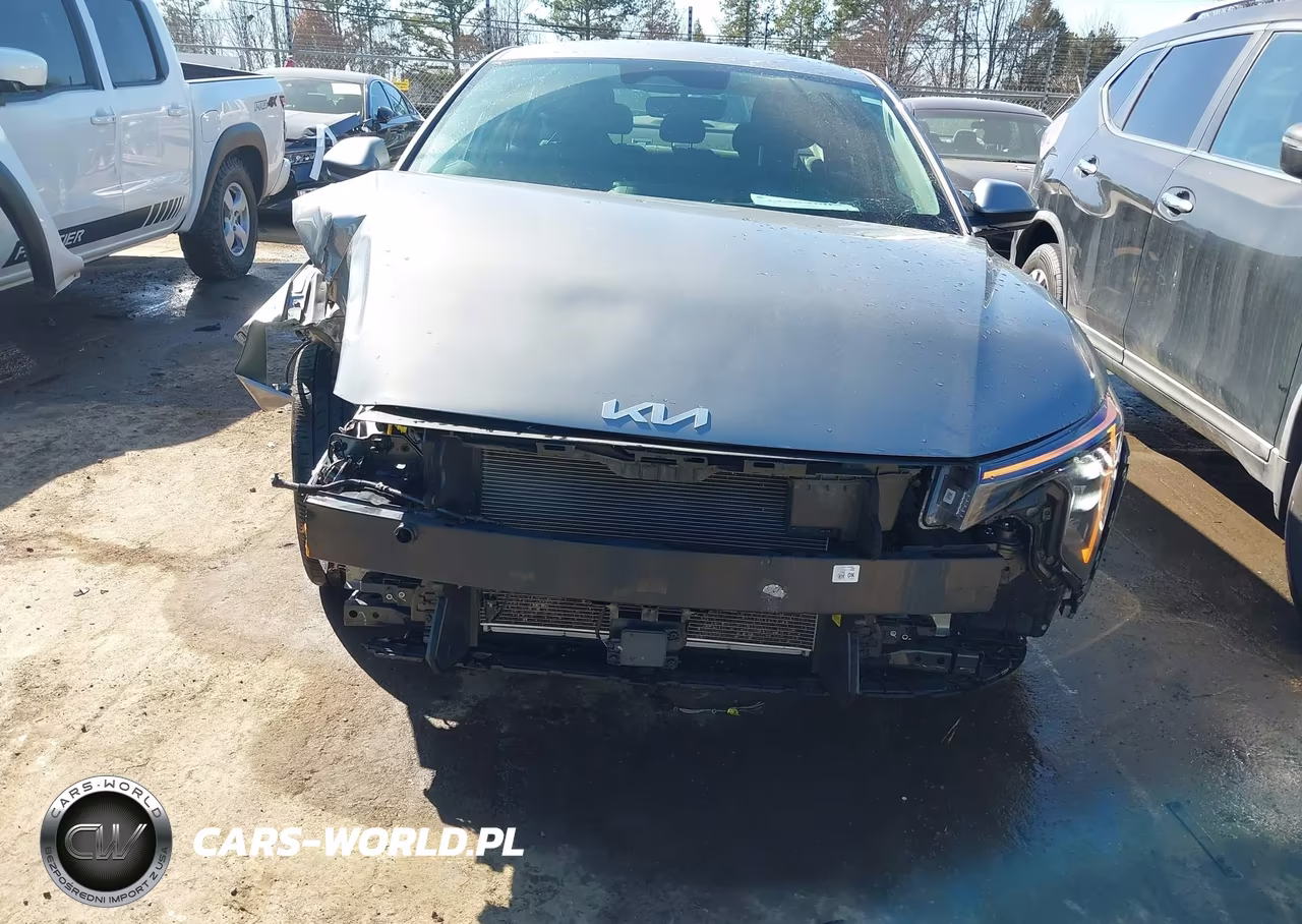 2025 Kia K4 Lxs VIN:3KPFT4DE9SE048766 - 6