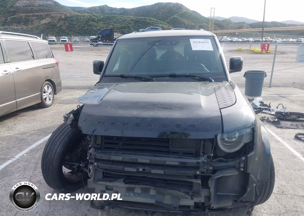 2023 Land Rover Defender 110 X VIN:SALEX7EU5P2136282 - 13