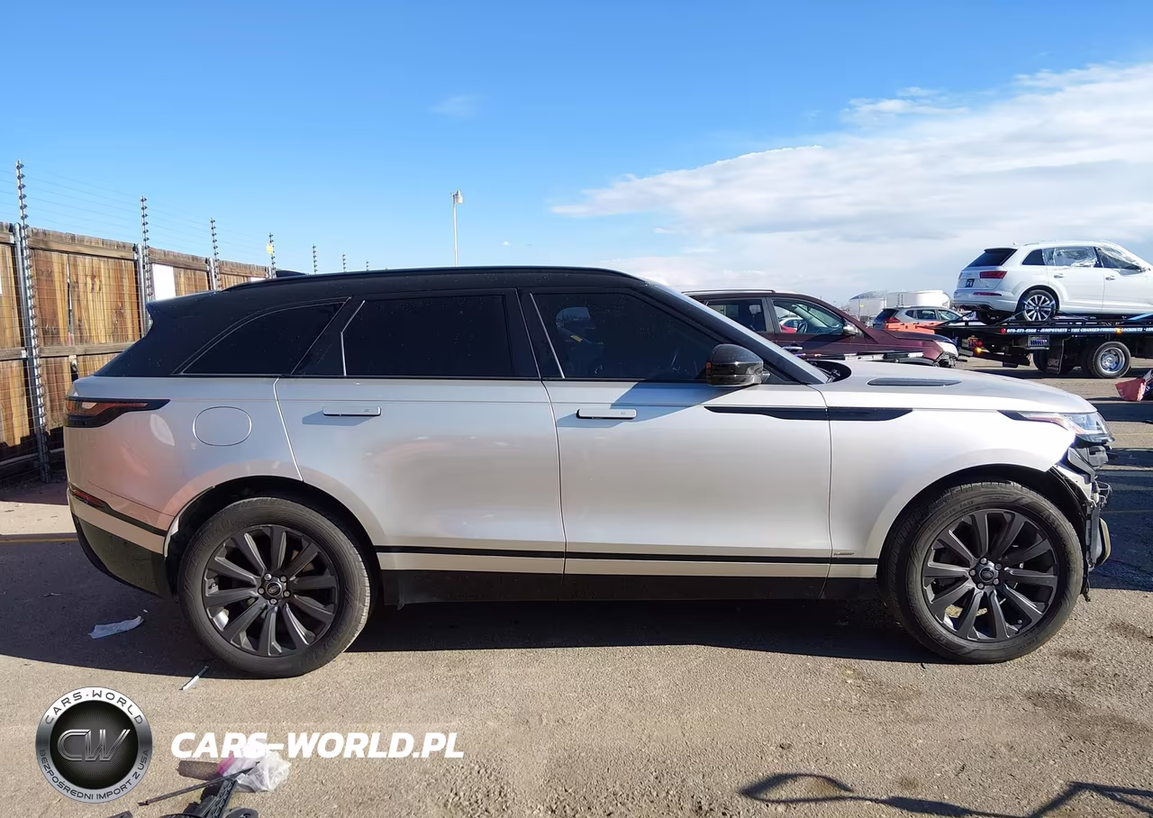 2019 Land Rover Range Rover Velar P250 R-Dynamic Se VIN:SALYL2EX2KA218328 - 14