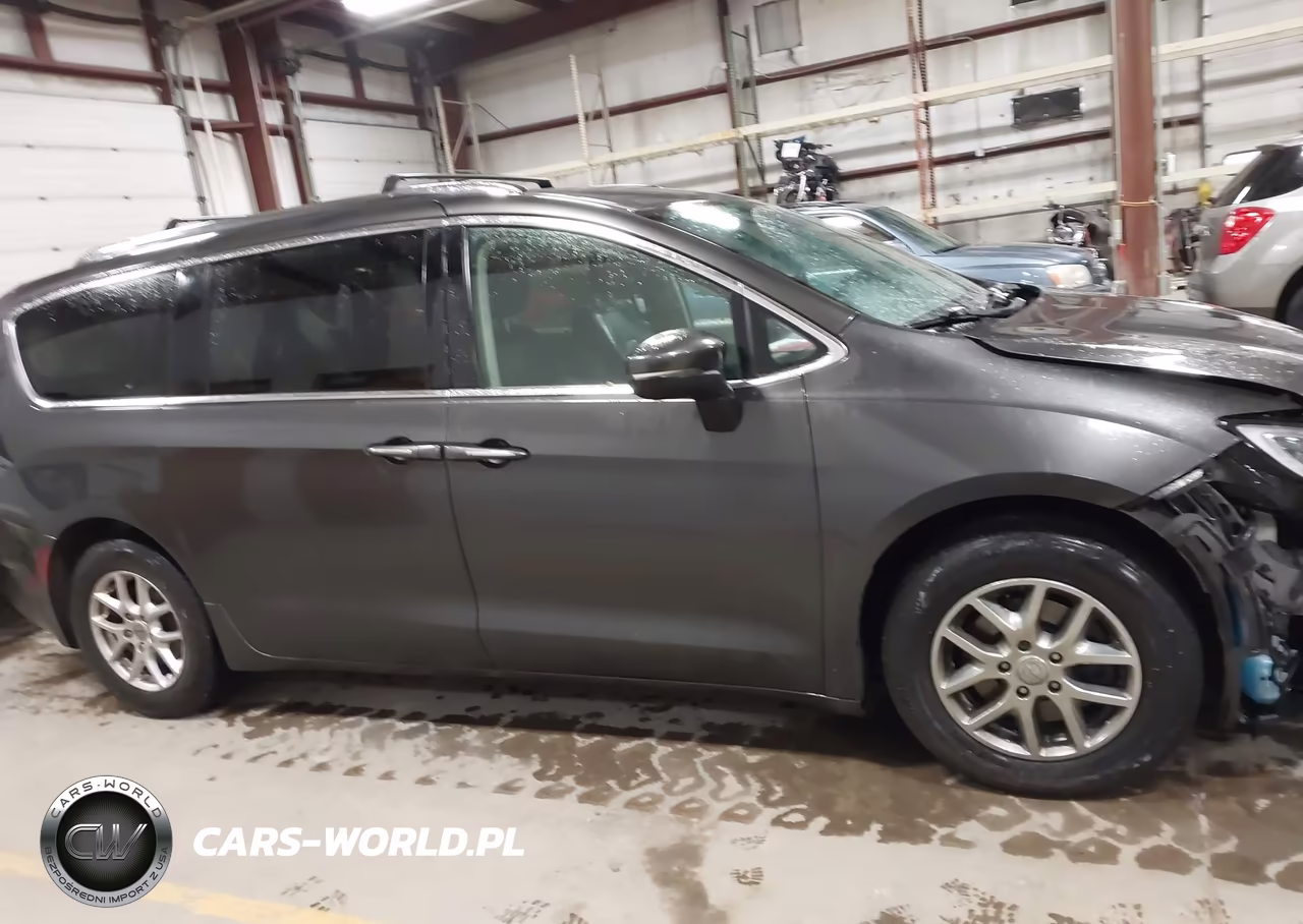 2021 Chrysler Pacifica Touring L VIN:2C4RC1BG6MR584981 - 13