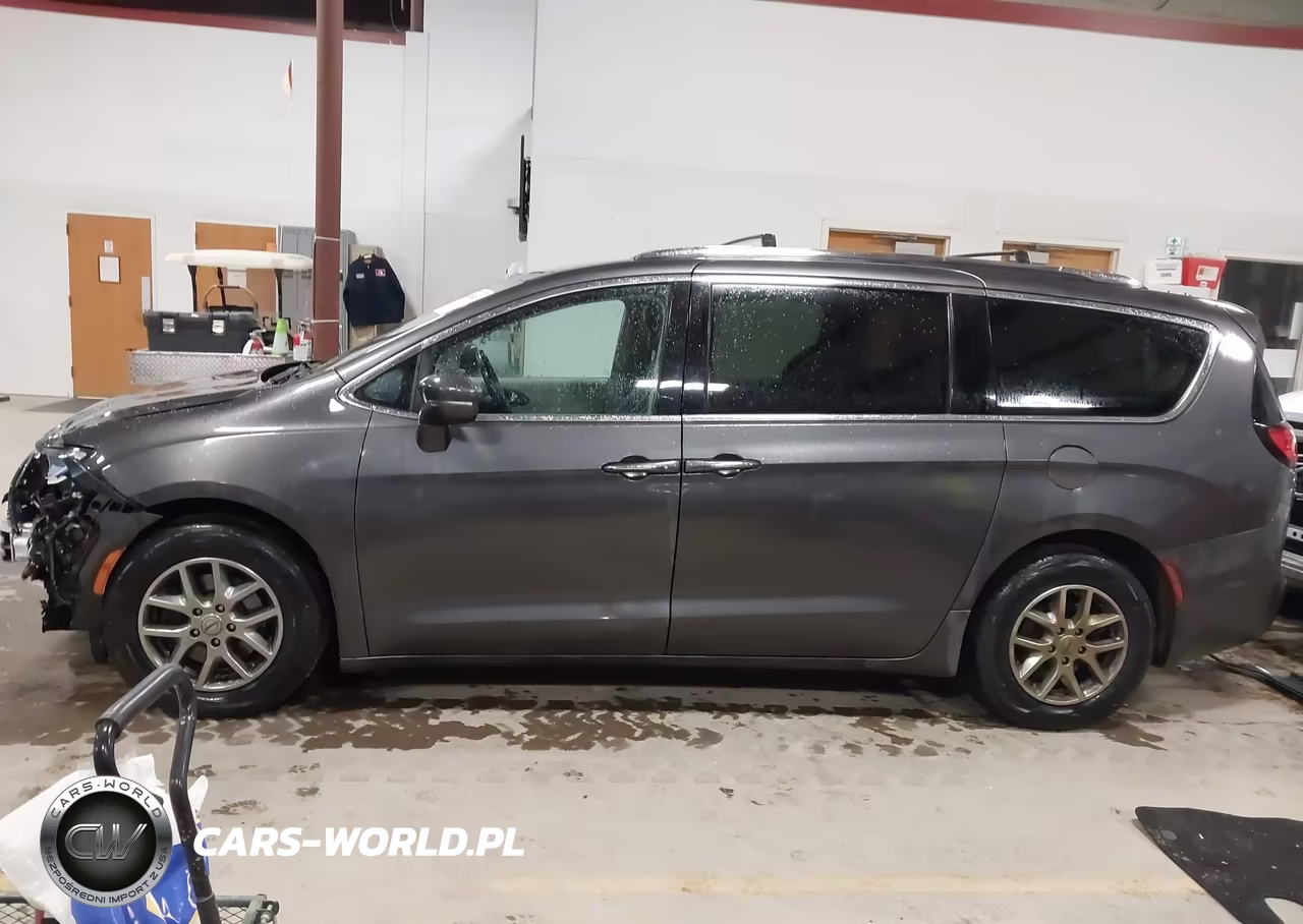 2021 Chrysler Pacifica Touring L VIN:2C4RC1BG6MR584981 - 14