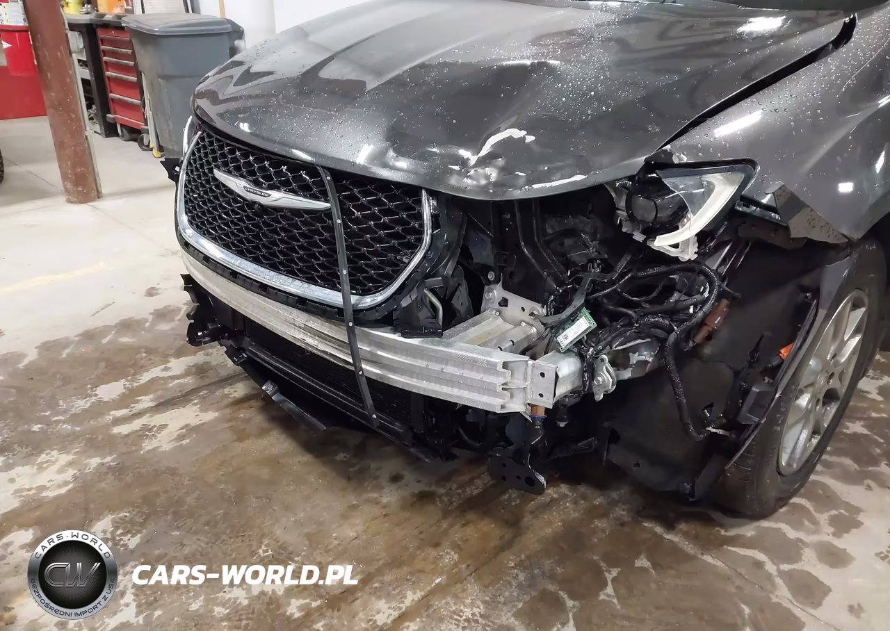 2021 Chrysler Pacifica Touring L VIN:2C4RC1BG6MR584981 - 6