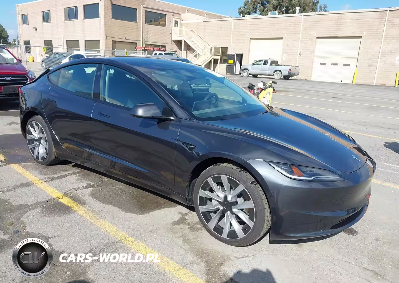 2025 Tesla Model 3