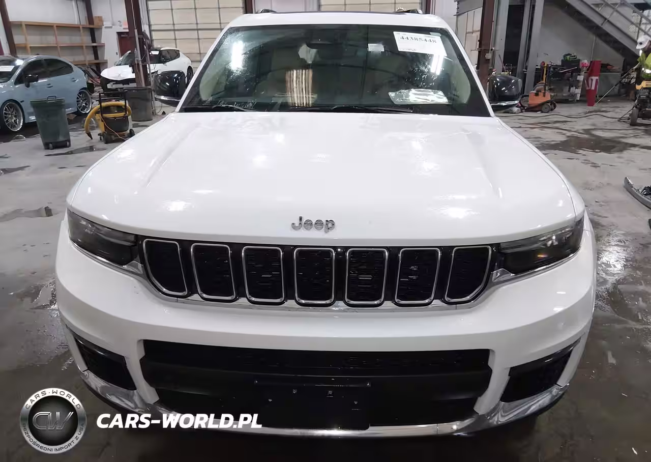 2022 Jeep Grand Cherokee L Limited 4X4 VIN:1C4RJKBG8N8633851 - 13
