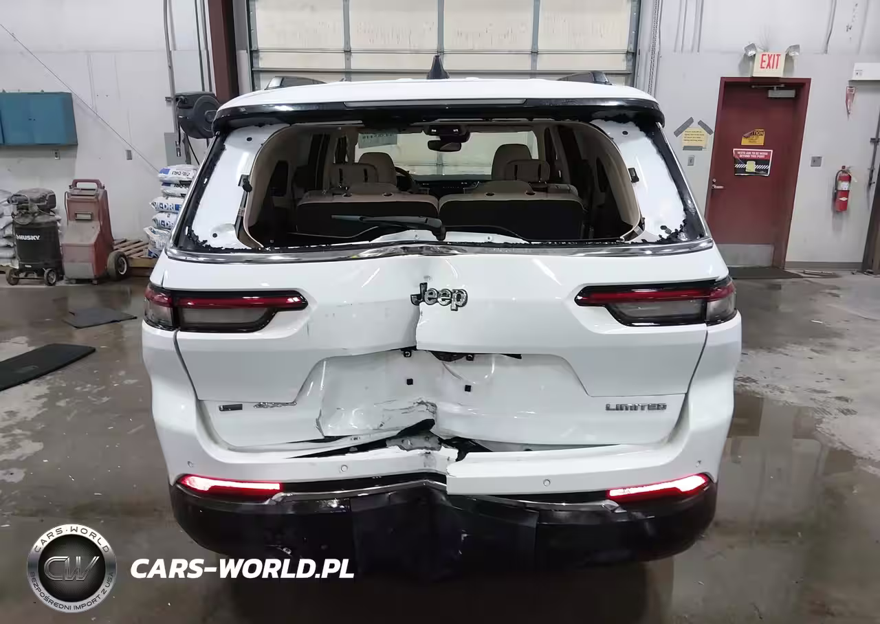 2022 Jeep Grand Cherokee L Limited 4X4 VIN:1C4RJKBG8N8633851 - 17