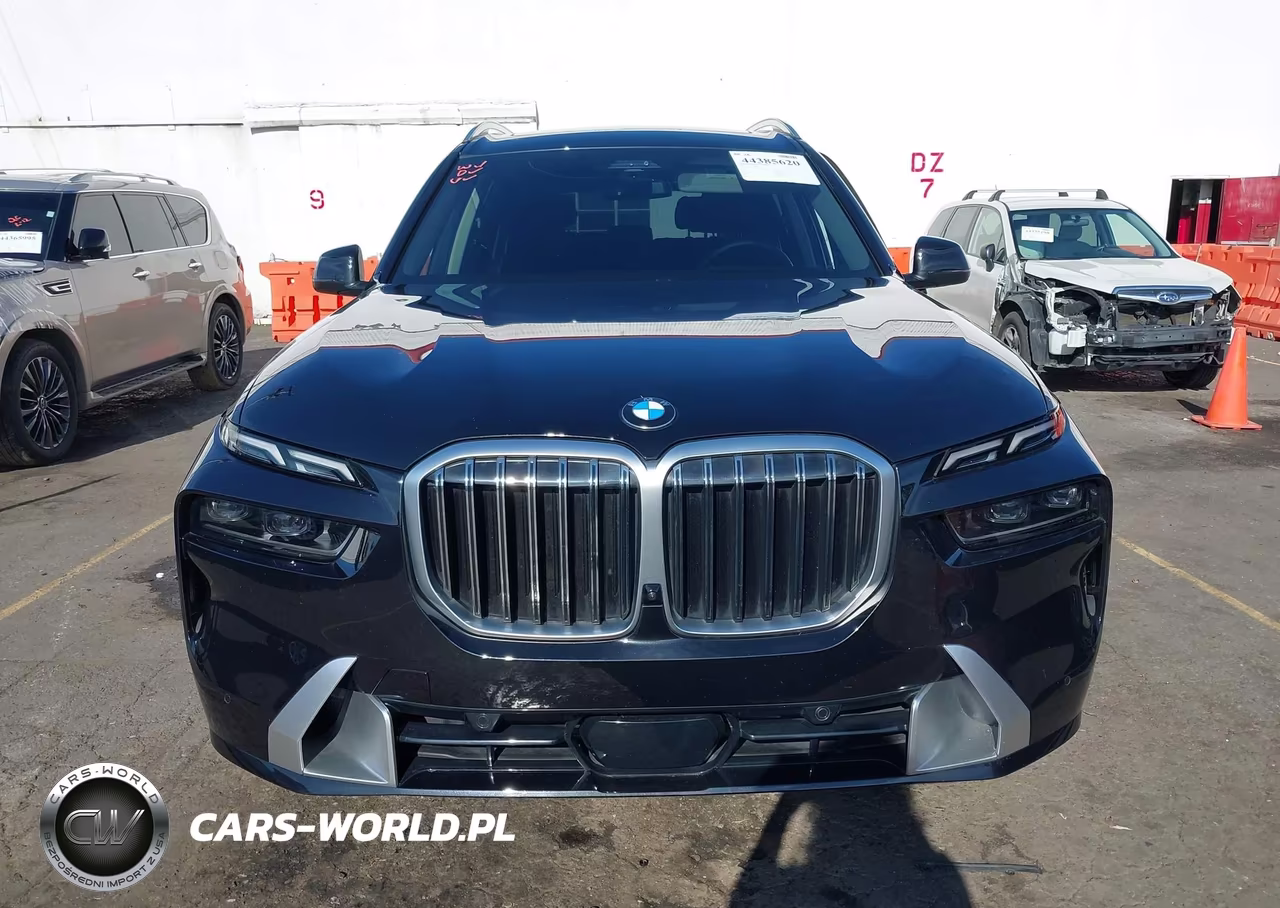 2025 BMW X7 xDrive40I VIN:5UX23EM0XS9W42777 - 12