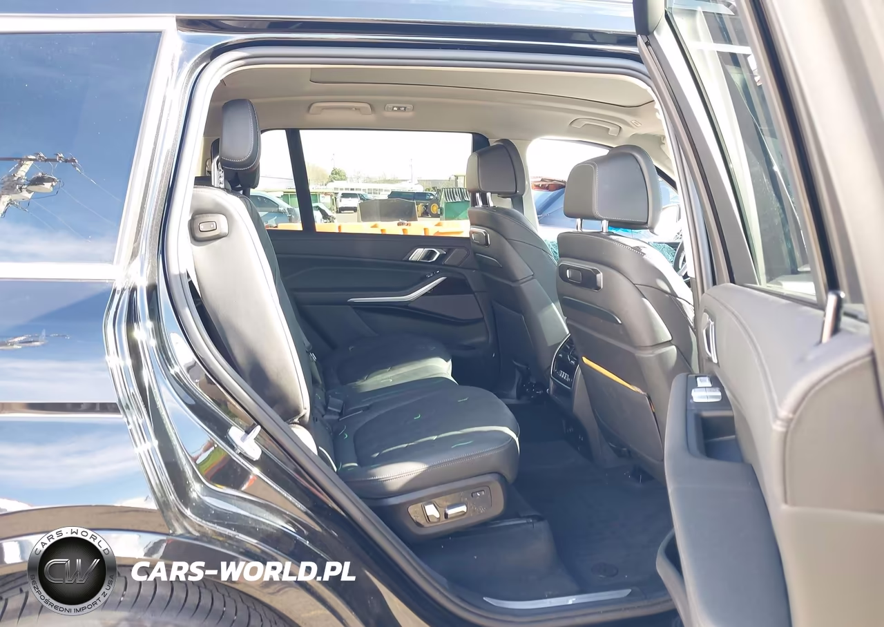 2025 BMW X7 xDrive40I VIN:5UX23EM0XS9W42777 - 8