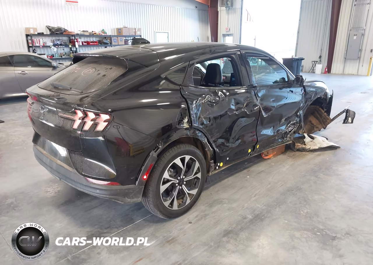 2025 Ford Mustang Mach-E Select VIN:3FMTK1S59SMA08616 - 4