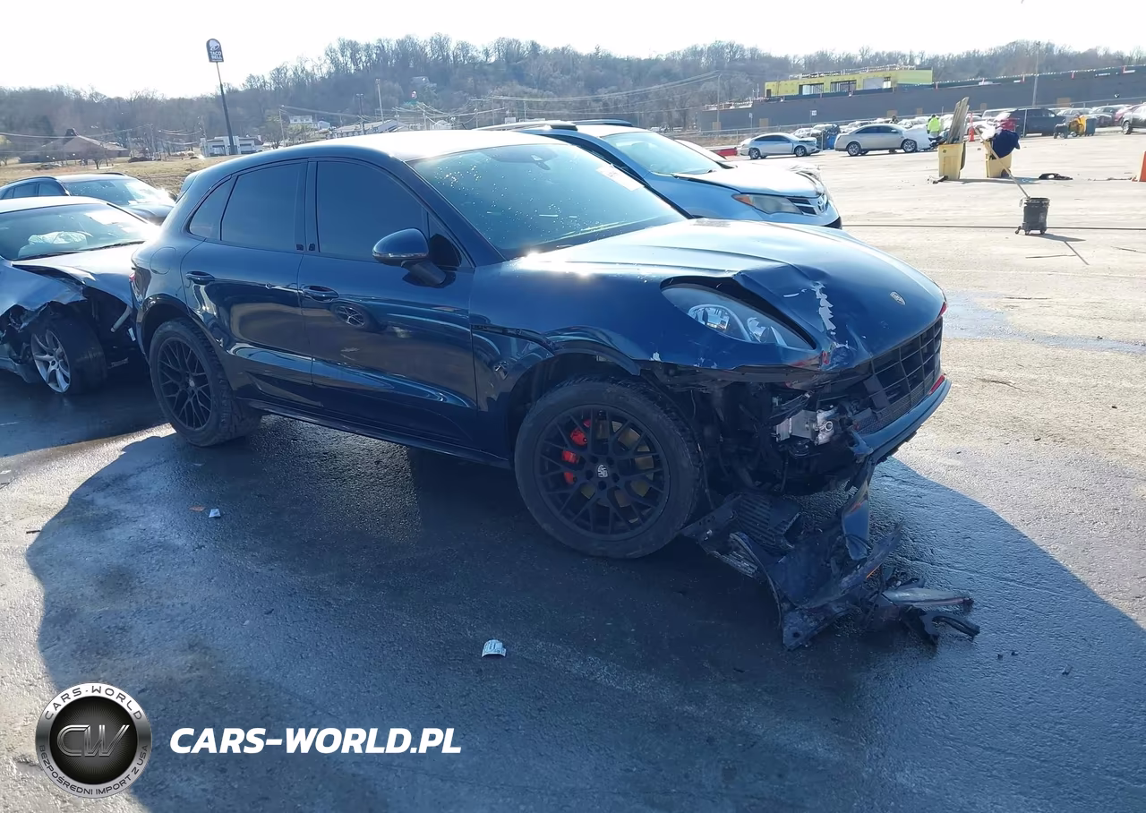 2016 Porsche Macan Turbo