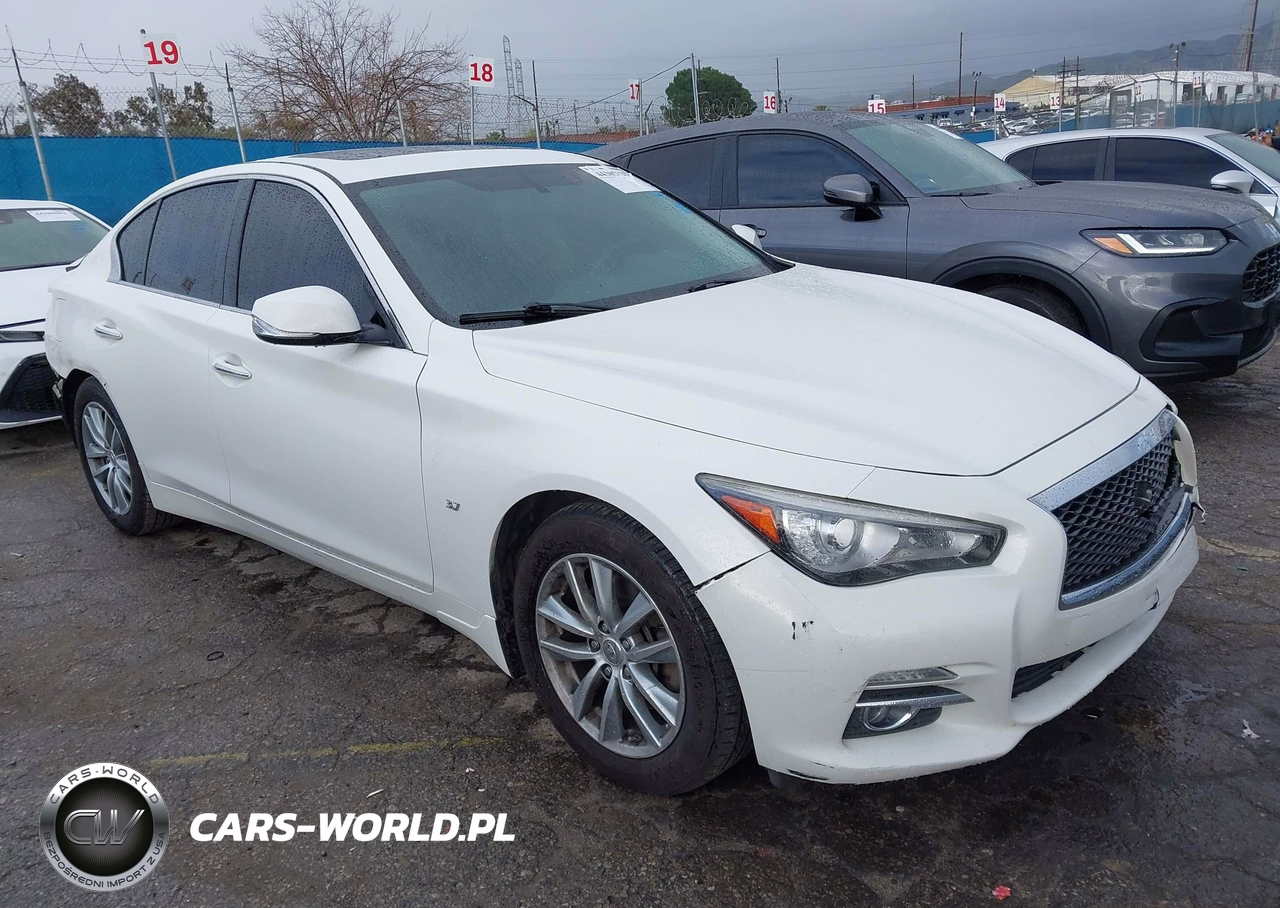 2015 Infiniti Q50 Premium