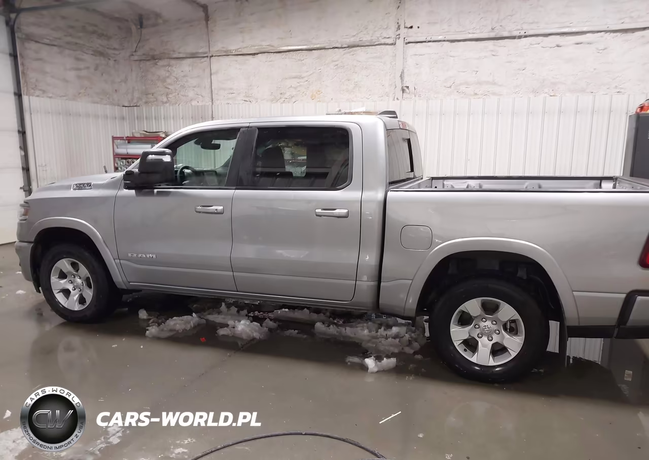 2025 Ram 1500 Big Horn 4X4 5'7 Box VIN:1C6SRFFP2SN690630 - 14