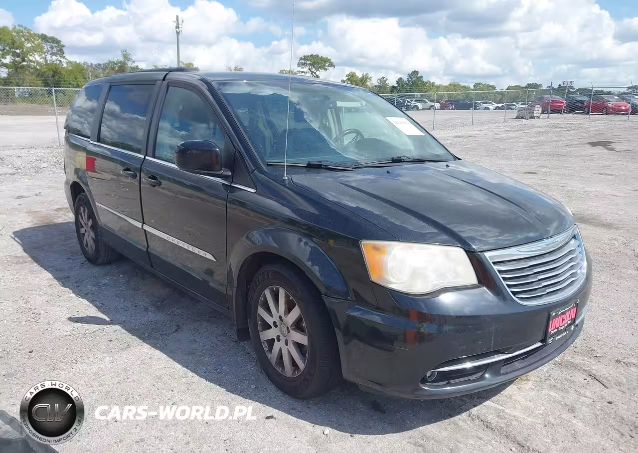 2014 Chrysler Town & Country Touring