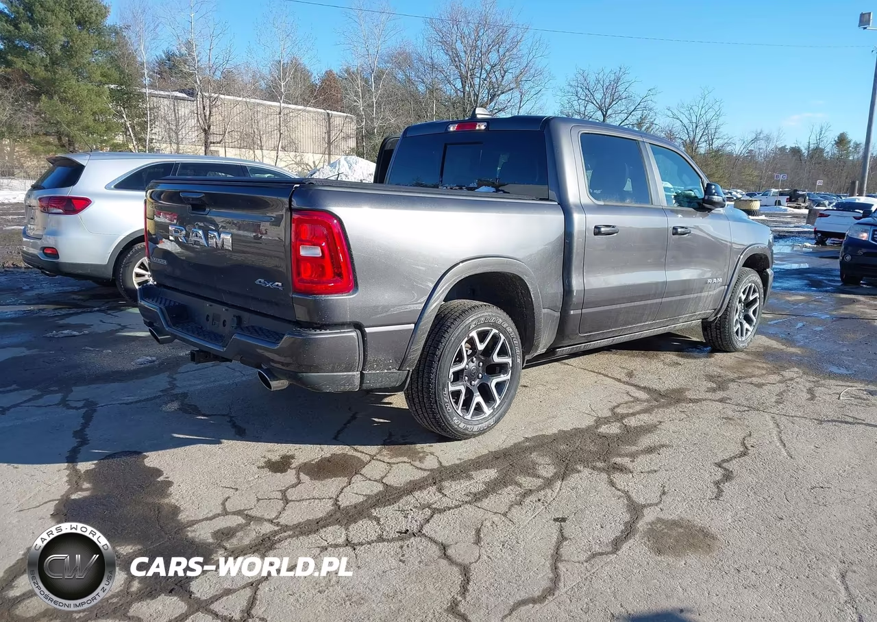 2025 Ram 1500 Laramie 4X4 5'7 Box VIN:1C6SRFJP2SN726307 - 4