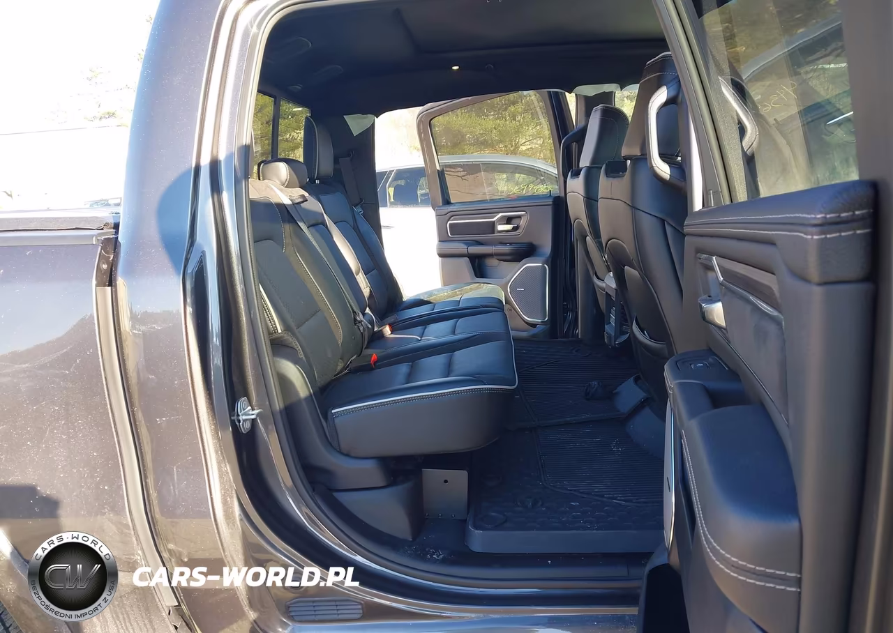 2025 Ram 1500 Laramie 4X4 5'7 Box VIN:1C6SRFJP2SN726307 - 8