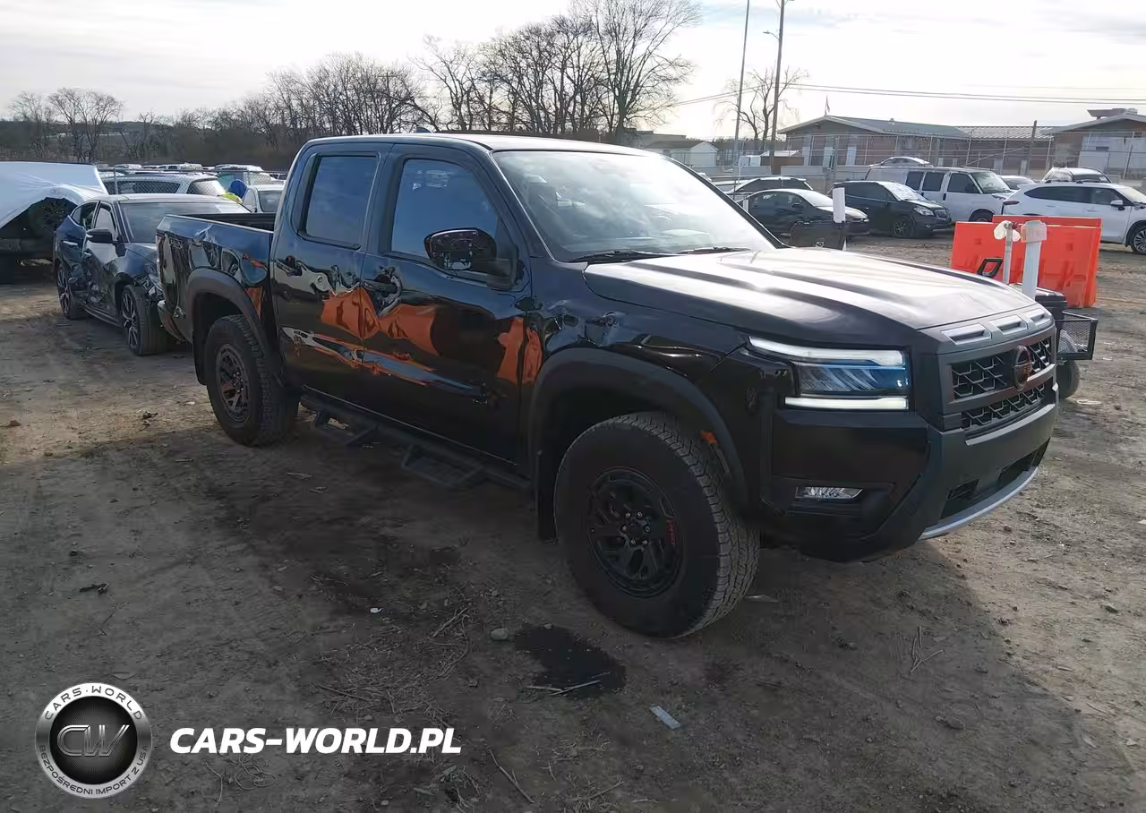 2025 Nissan Frontier Pro-4X 4X4