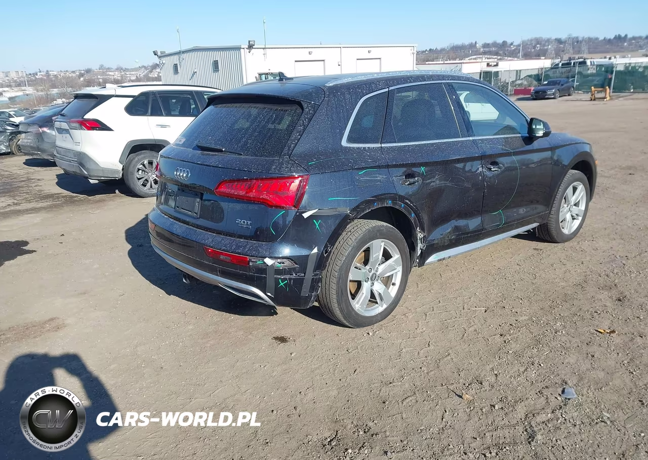2018 Audi Q5 2.0T Premium-2.0T Tech Premium VIN:WA1BNBFY8J2040331 - 4