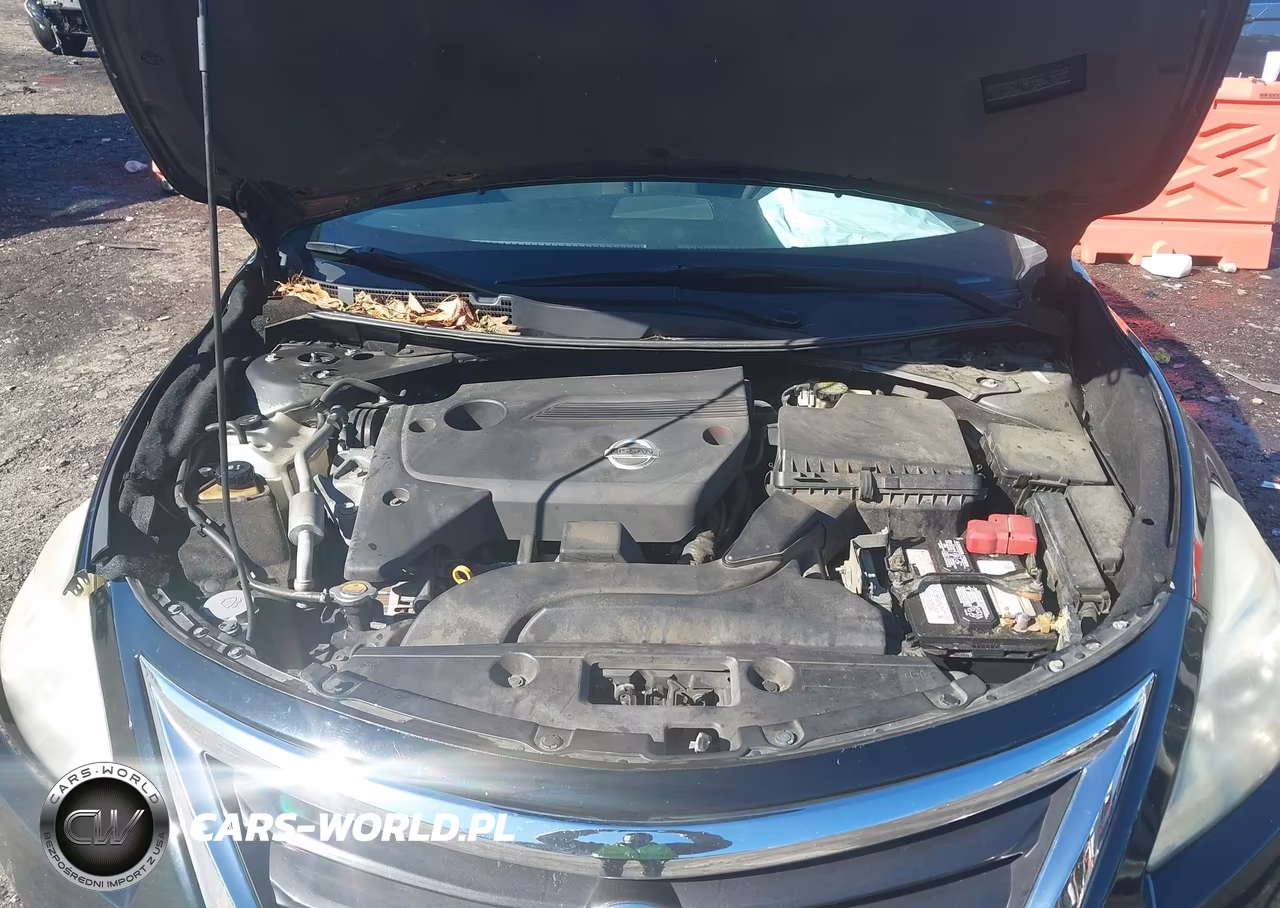 2015 Nissan Altima 2.5 S VIN:1N4AL3AP6FN400574 - 10