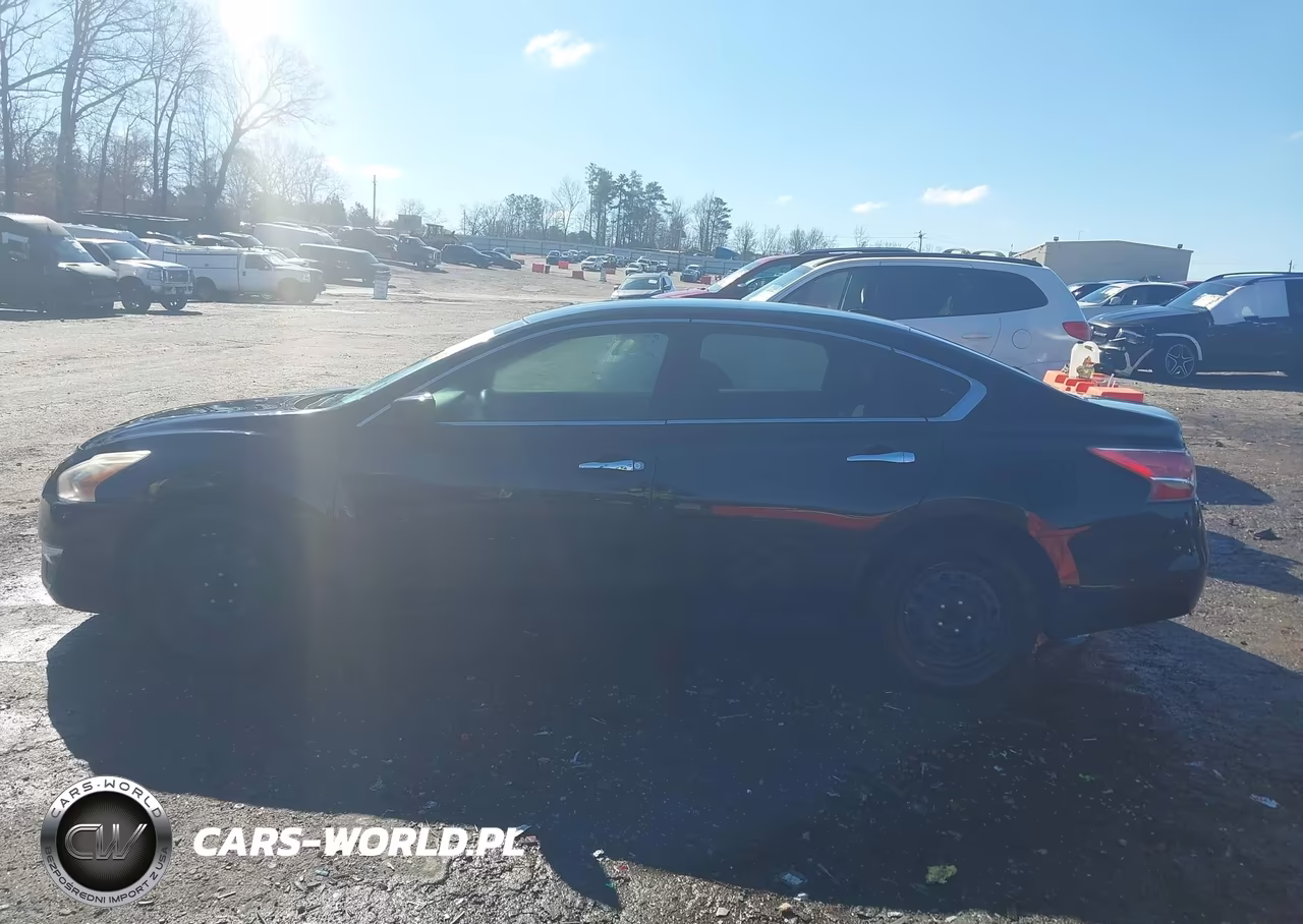2015 Nissan Altima 2.5 S VIN:1N4AL3AP6FN400574 - 15