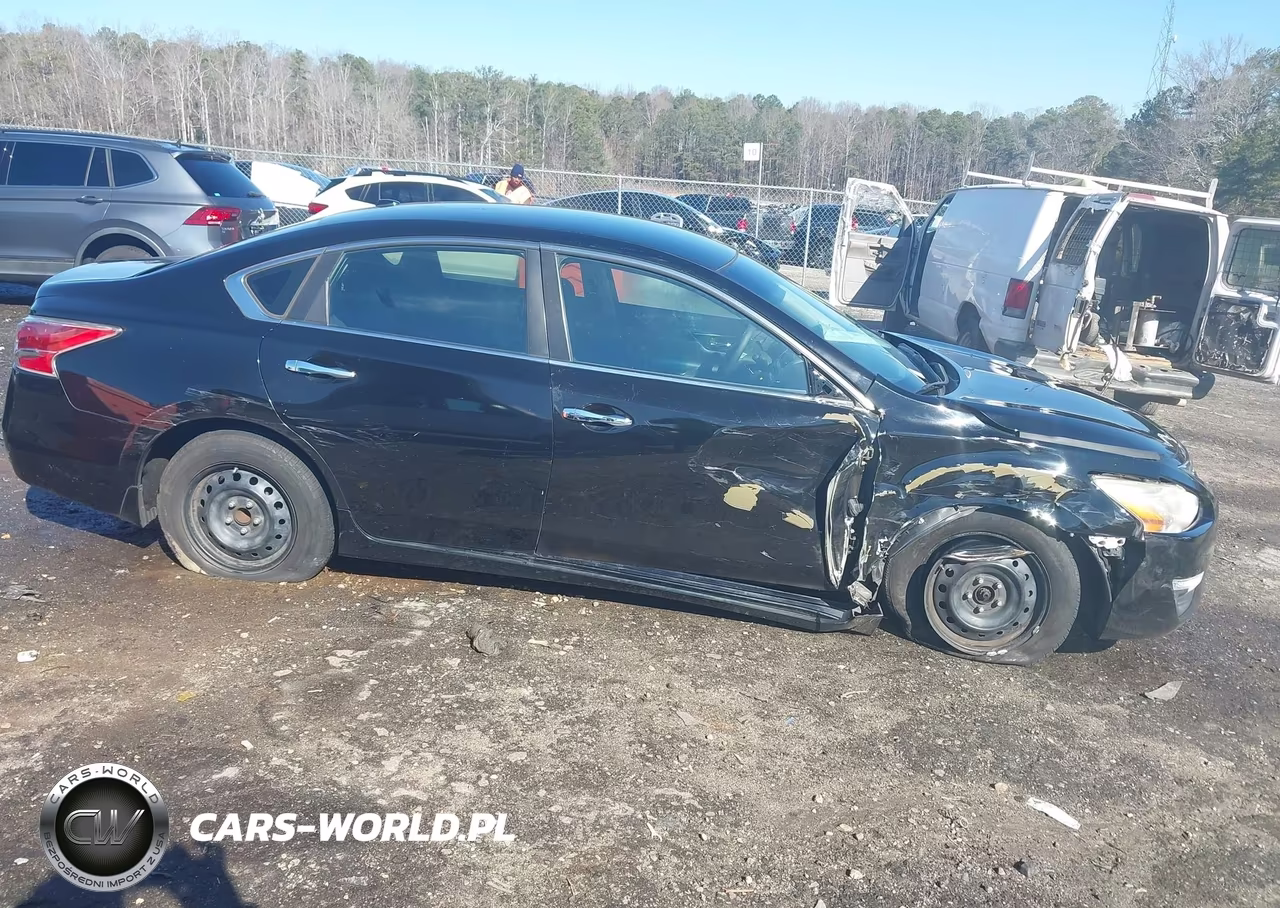 2015 Nissan Altima 2.5 S VIN:1N4AL3AP6FN400574 - 6