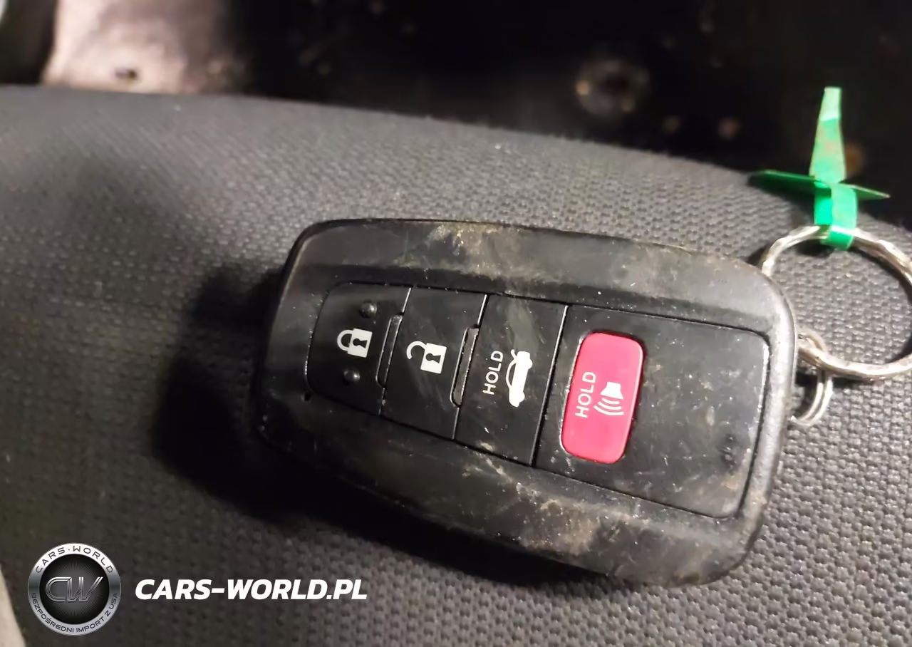 2021 Toyota Corolla Hybrid Le VIN:JTDEAMDE8MJ026068 - 11