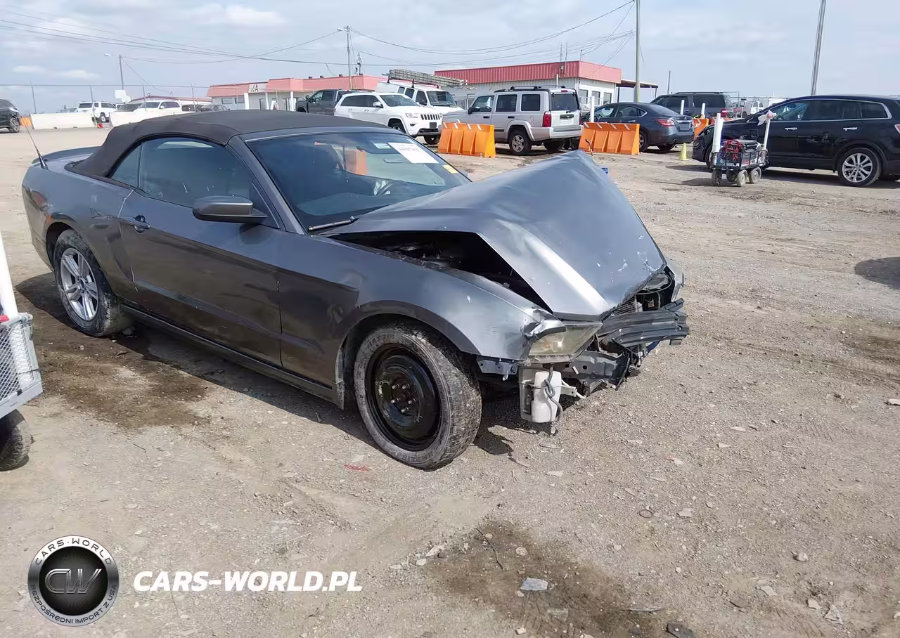 2013 Ford Mustang V6 Premium