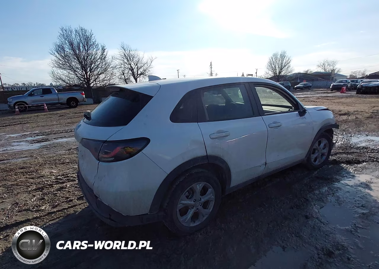 2025 Honda Hr-V Awd Lx VIN:3CZRZ2H37SM781911 - 4