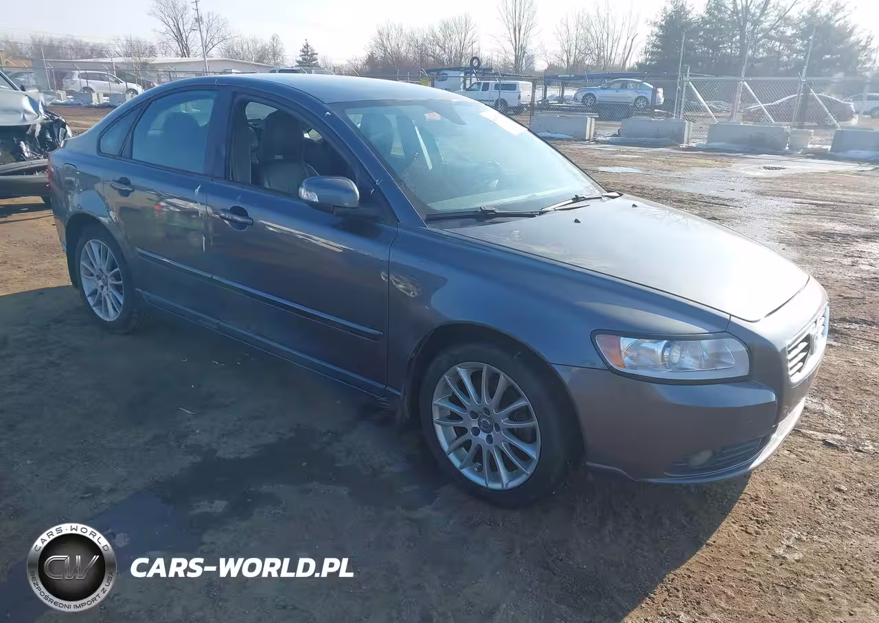 2011 Volvo S40 T5-T5 R-Design